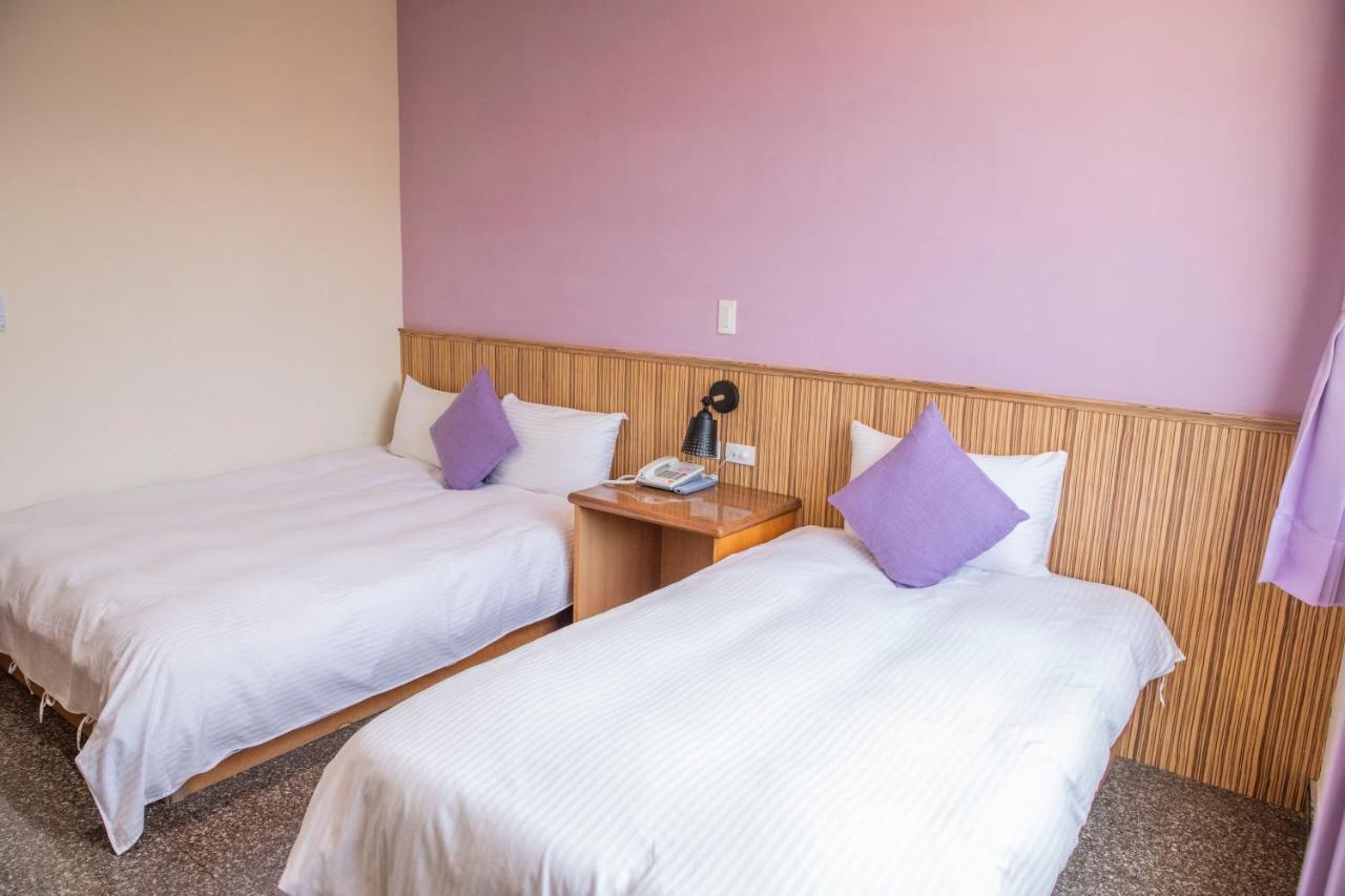 Holiday Hotel Nangan Exterior photo