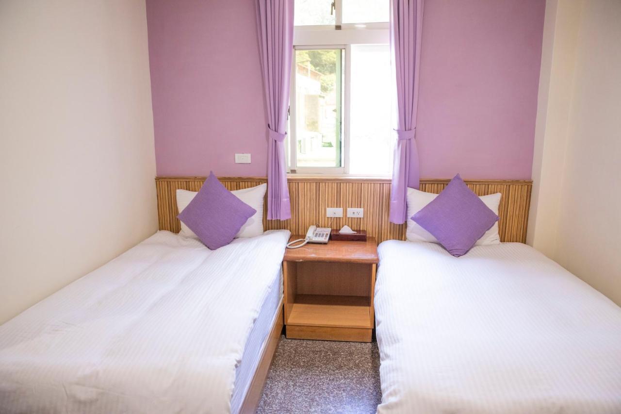 Holiday Hotel Nangan Exterior photo